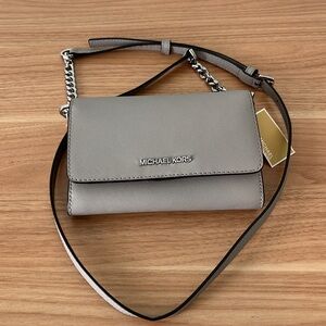 NWT Michael Kors Phone Leather Crossbody